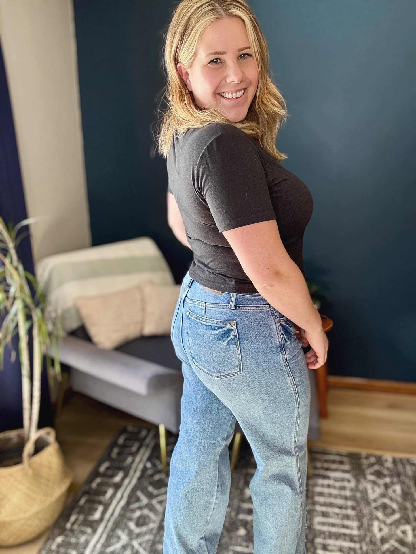 Stacy Straight Leg Jeans